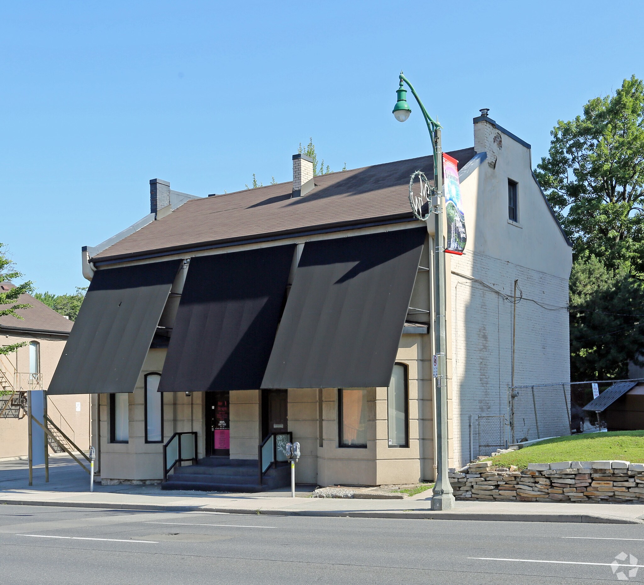 302-304 Main St W, Hamilton, ON à vendre Photo principale- Image 1 de 1