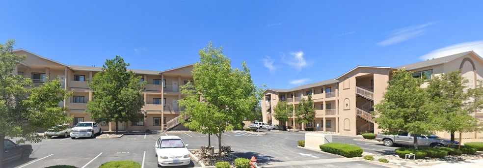 Stanton Park Development Estate portfolio of 10 properties for sale on LoopNet.ca - Building Photo - Image 3 of 9