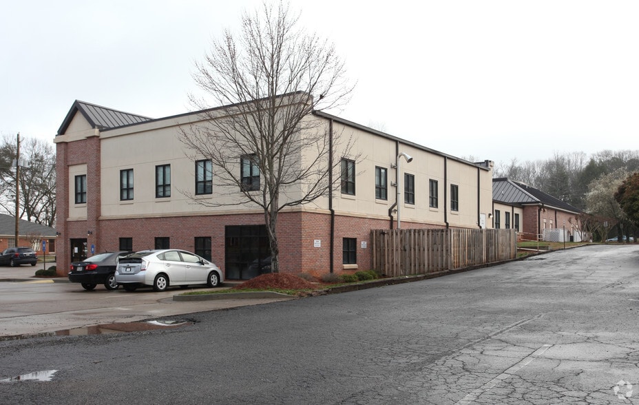 318 Tribble Gap Rd, Cumming, GA for sale - Building Photo - Image 2 of 3