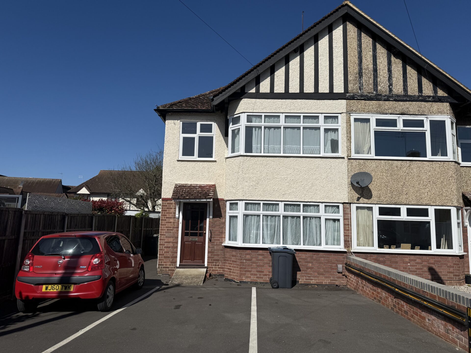 2 Clements St, Ware for sale Primary Photo- Image 1 of 2