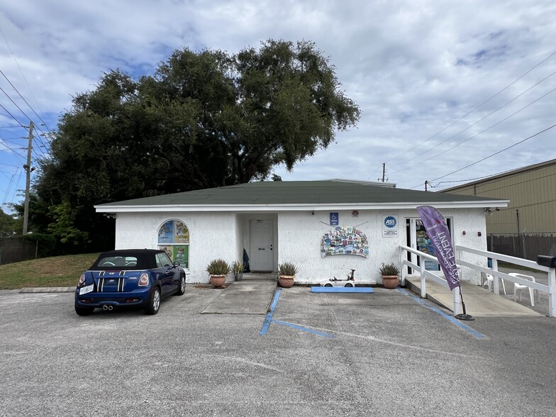 2850 Roosevelt Blvd, Clearwater, FL for sale - Building Photo - Image 3 of 27