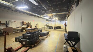 3333 East End Ave, South Chicago Heights, IL à louer Photo intérieure- Image 2 de 7