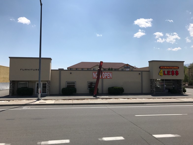 1270 E Plumb Ln, Reno, NV for lease - Building Photo - Image 2 of 8