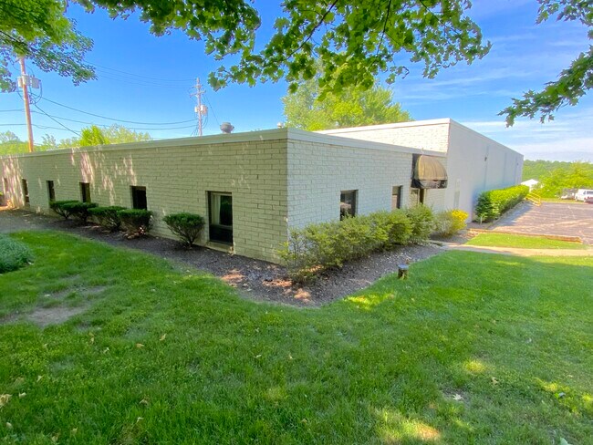 More details for 16758 W Park Circle Dr, Bainbridge, OH - Industrial for Lease