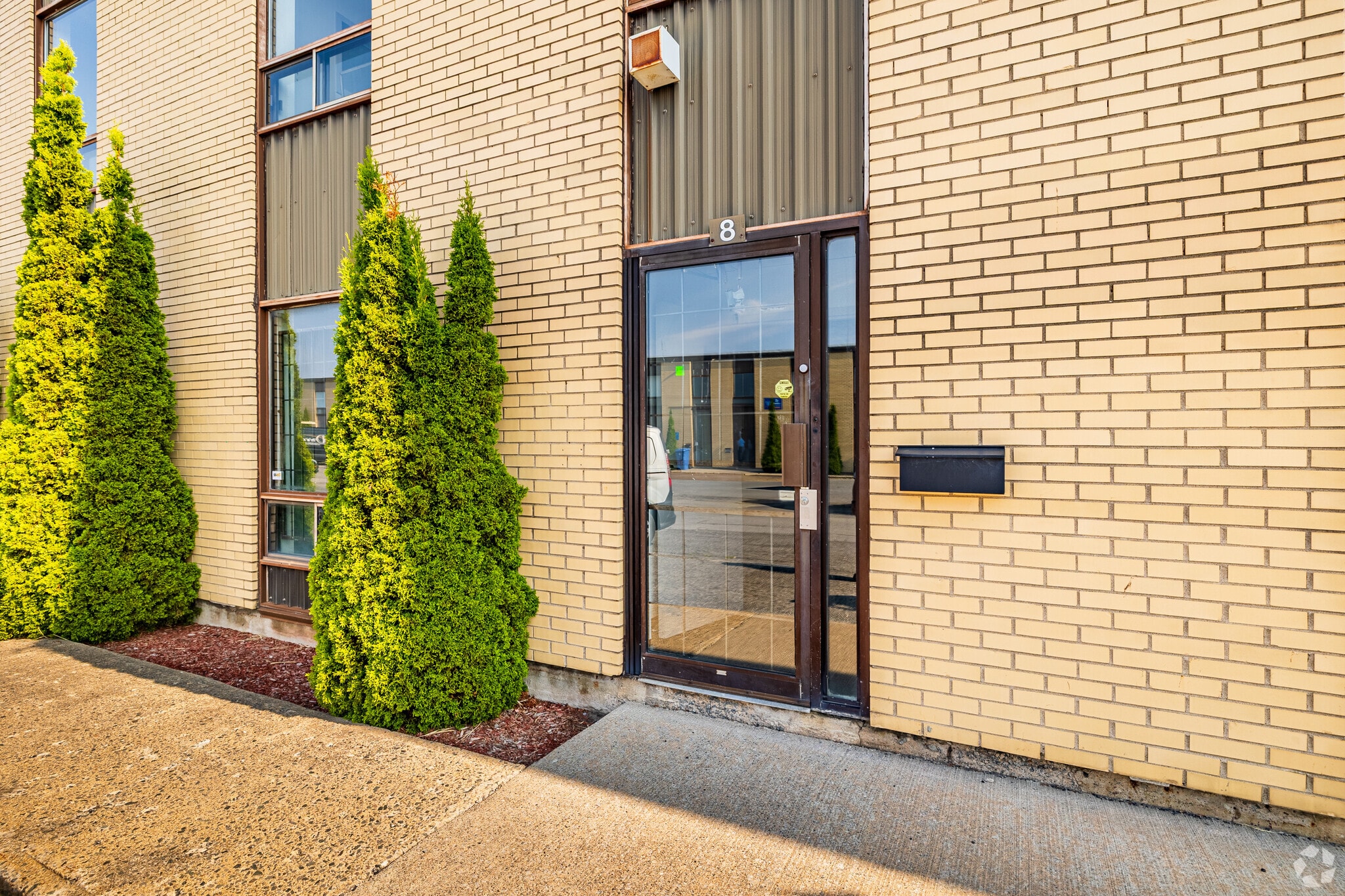 3400 Boul Losch, Longueuil, QC à louer Photo du bâtiment- Image 1 de 5