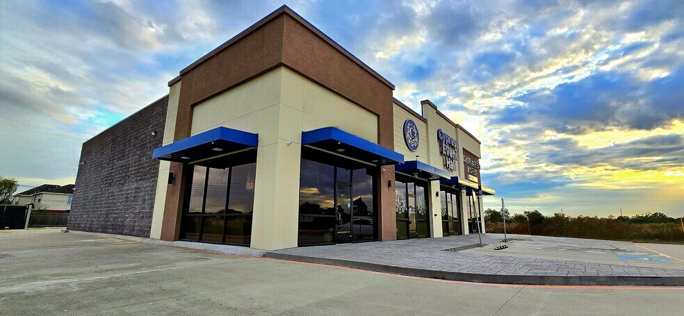 7334 Fry Rd, Cypress, TX à louer - Photo du bâtiment - Image 1 de 18