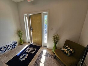 4 Walter Foran Blvd, Flemington, NJ for lease Interior Photo- Image 1 of 9