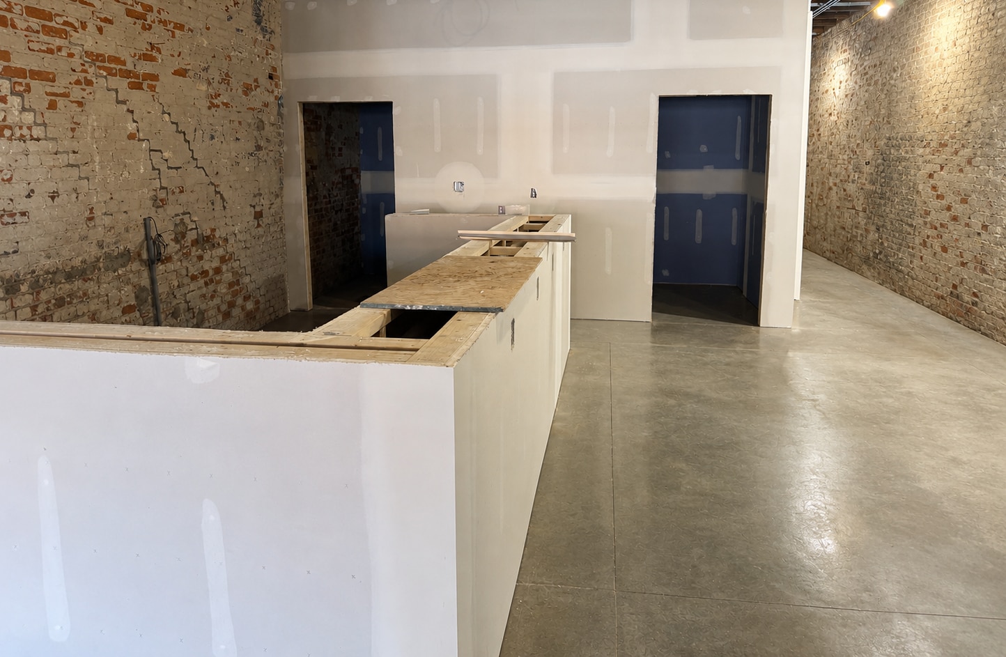 541 Main St, Shelbyville, KY for lease Interior Photo- Image 1 of 8