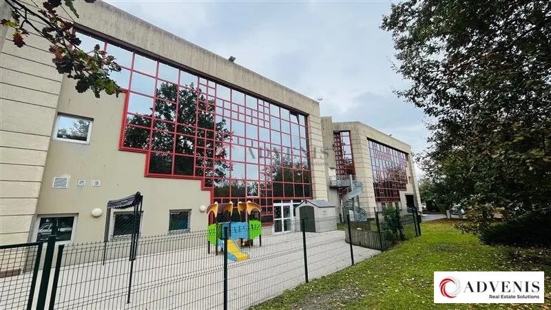 Bureau dans Pessac à louer - Photo du bâtiment - Image 2 de 3