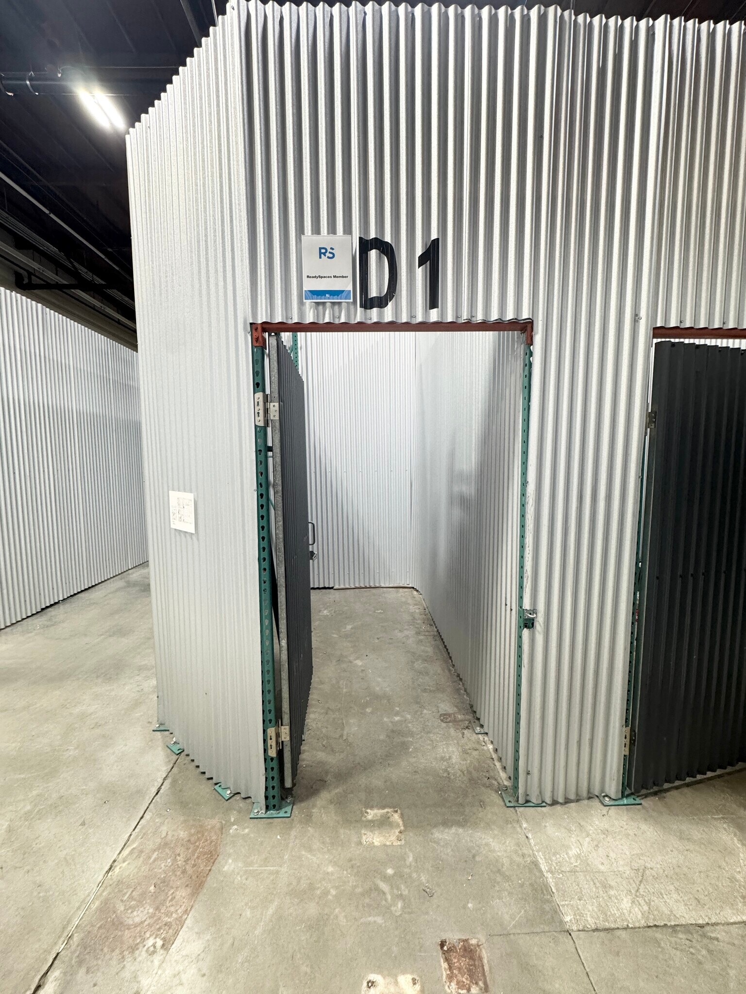 233 E Harris Ave, South San Francisco, CA à louer Photo intérieure- Image 1 de 4