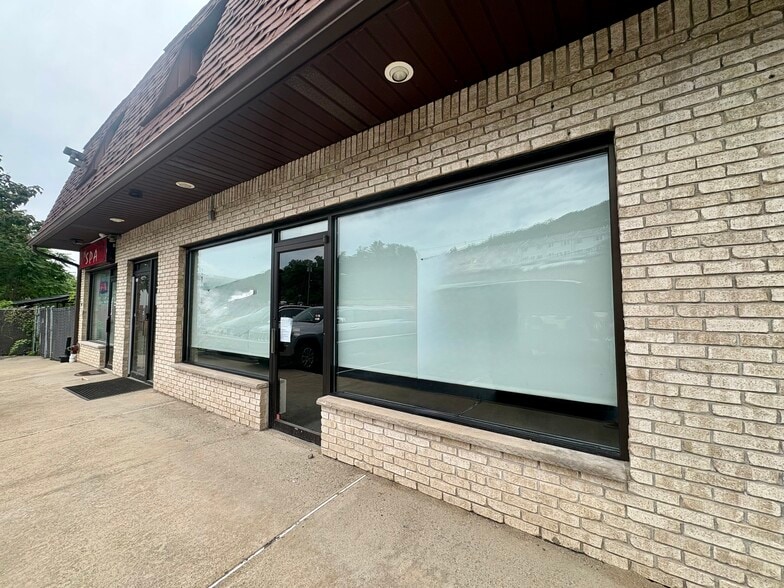 1220 Route 23, Butler, NJ for lease - Building Photo - Image 1 of 11