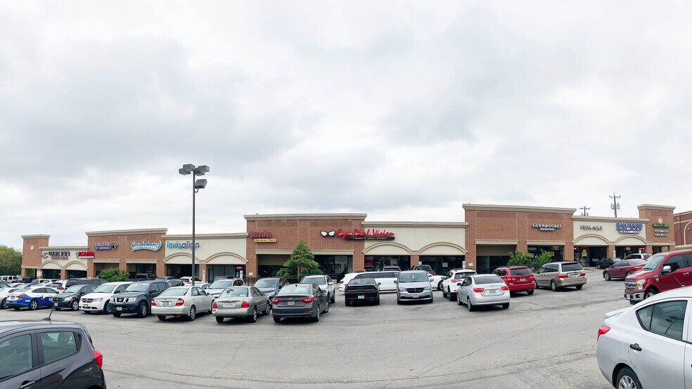 9822 Potranco Rd, San Antonio, TX for lease - Building Photo - Image 1 of 2