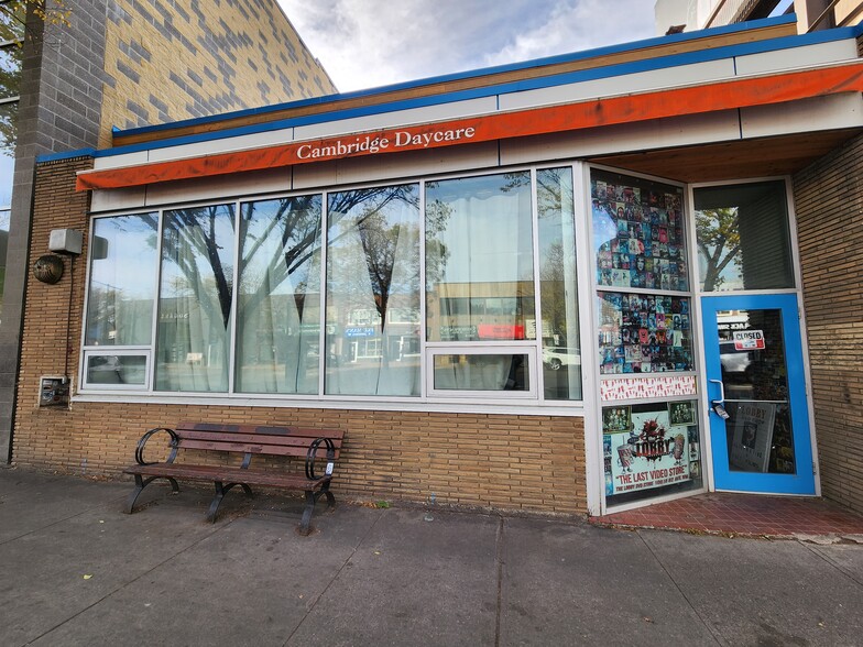 10815 82nd Ave NW, Edmonton, AB for lease - Building Photo - Image 3 of 6