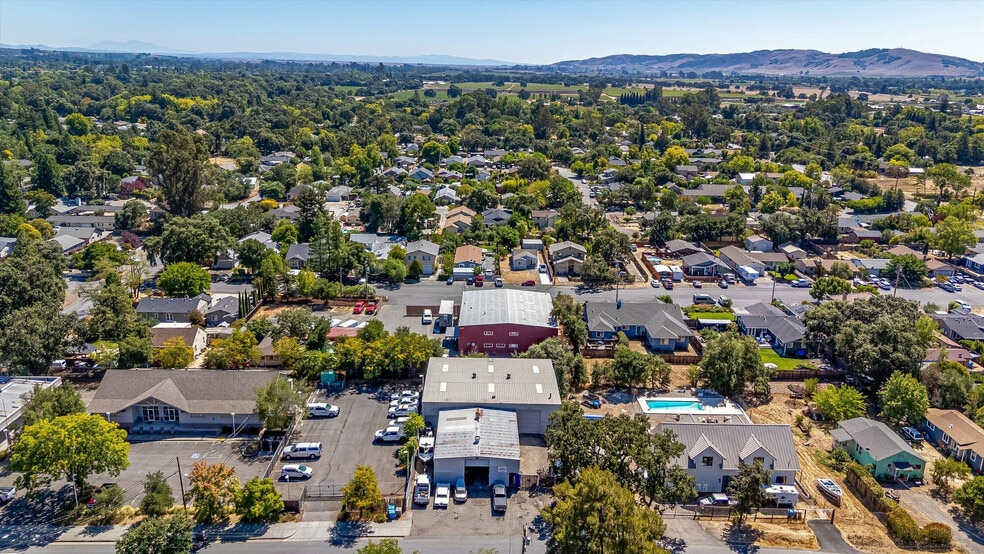 850 Grove St, Sonoma, CA for lease - Building Photo - Image 1 of 4