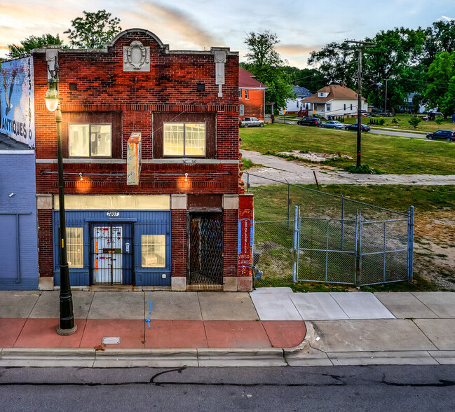 7807 Michigan Ave, Detroit, MI à vendre - Photo principale - Image 1 de 1