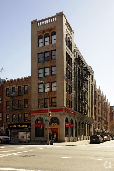 72 Second Ave, New York, NY for lease - Building Photo - Image 2 of 3