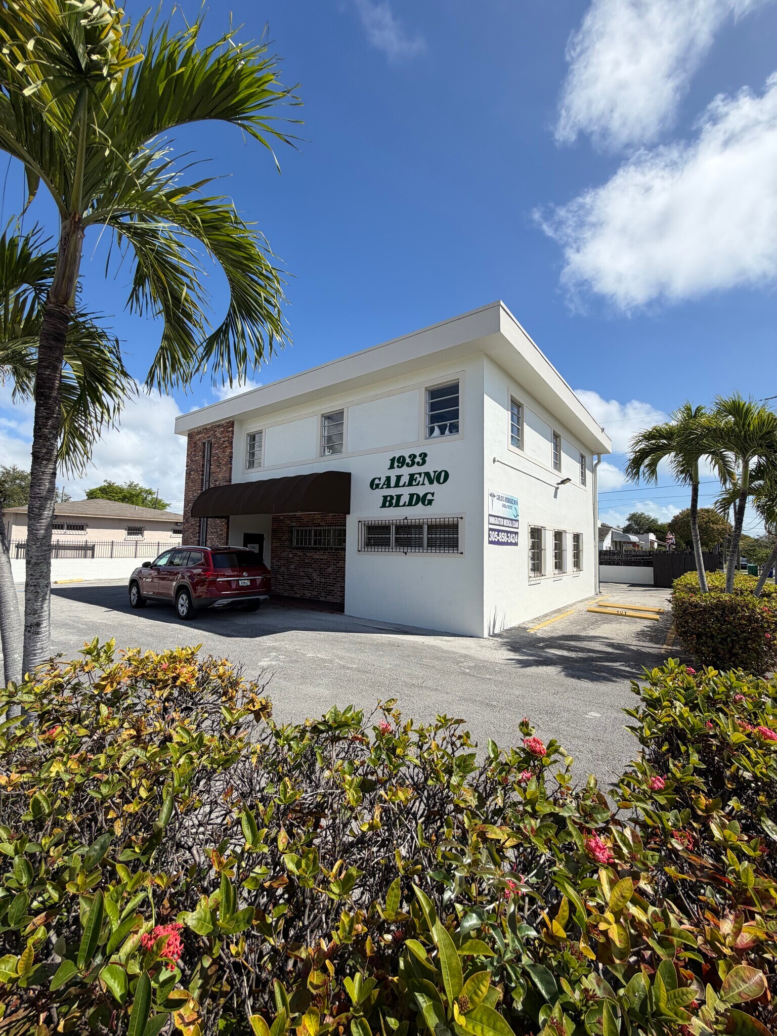 1933 SW 27th Ave, Miami, FL for lease Primary Photo- Image 1 of 19