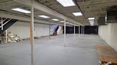 185 Middle Tpke W, Manchester, CT à louer Photo intérieure- Image 1 de 2