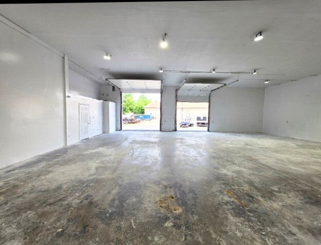 44-46 Albe Dr, Newark, DE for lease - Interior Photo - Image 3 of 6