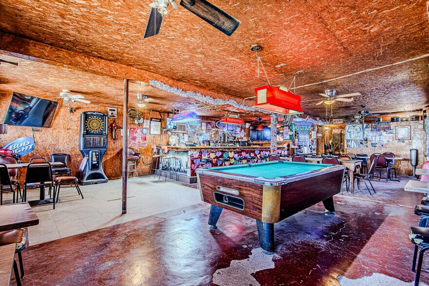 512 Sodville St, Sinton, TX à vendre - Photo du bâtiment - Image 3 de 13