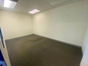 5250 High Banks Rd, Springfield, OR à louer Photo intérieure- Image 2 de 8