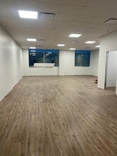 15315 66 Ave, Surrey, BC à louer Photo intérieure- Image 2 de 2