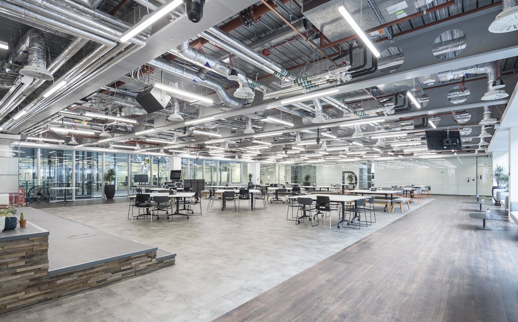 1-10 Bishops Sq, Londres à louer Photo intérieure- Image 1 de 1