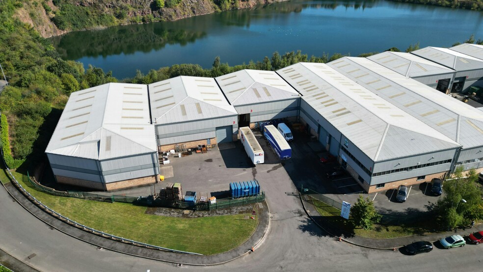 Century Park, Nuneaton for lease - Building Photo - Image 3 of 32