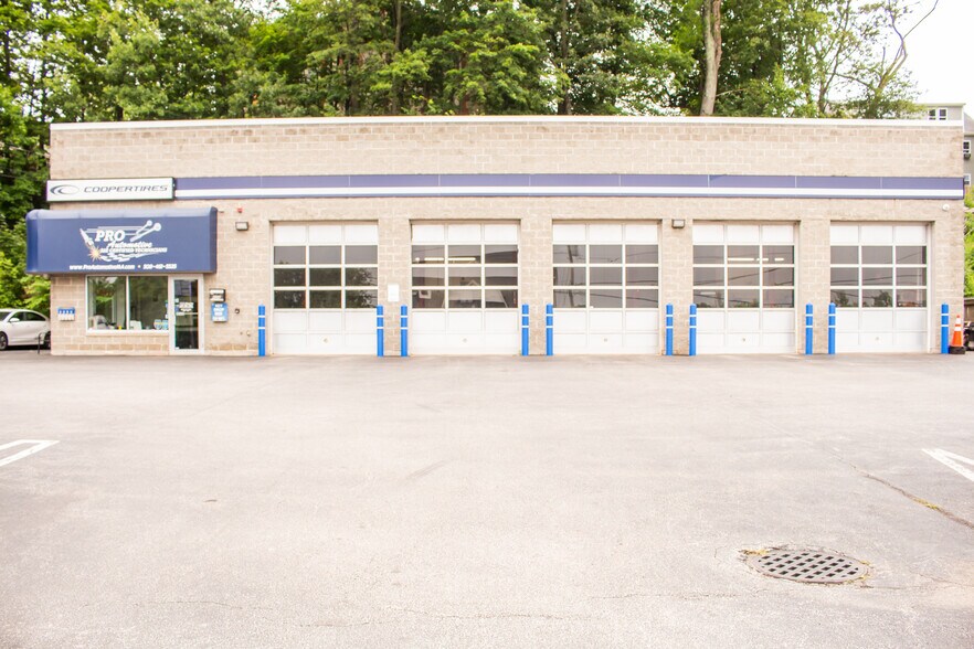 626 S Main St, Webster, MA à vendre - Photo du bâtiment - Image 1 de 1