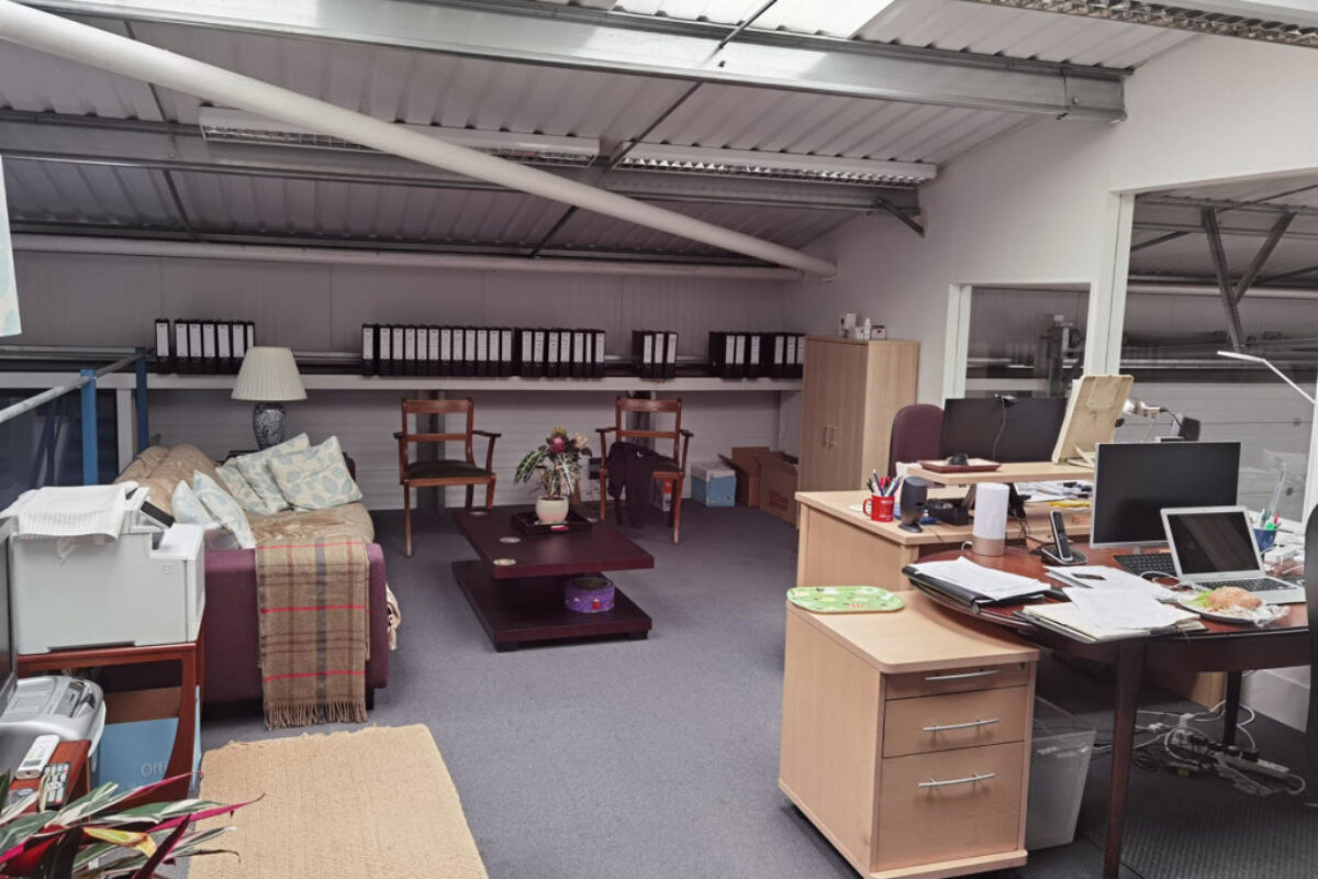 Lower Moor Way, Tiverton, DEV EX16 6SS - Unité 3 -  - Photo intérieure - Image 1 of 3