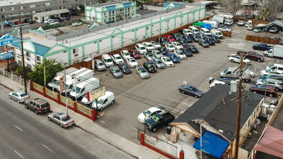 8615 Sepulveda Blvd, North Hills, CA for sale - Building Photo - Image 3 of 4