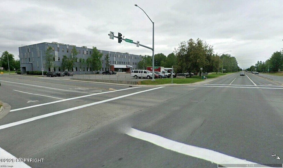 4600 Debarr Rd, Anchorage, AK à louer - Photo du bâtiment - Image 3 de 3