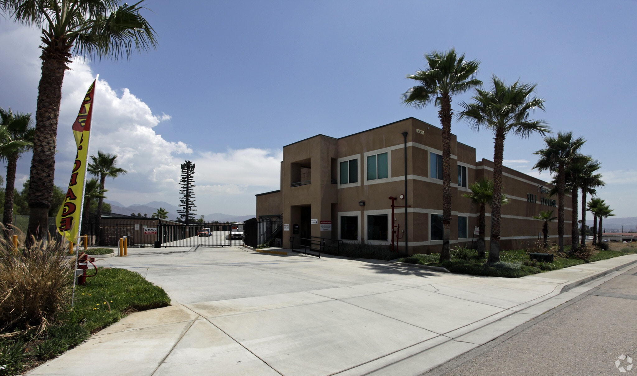 1775 N Palm Ave, Highland, CA for sale Primary Photo- Image 1 of 4