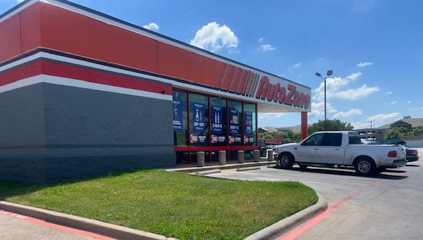 4500-4550 Gus Thomasson Rd, Mesquite, TX for lease - Building Photo - Image 2 of 7