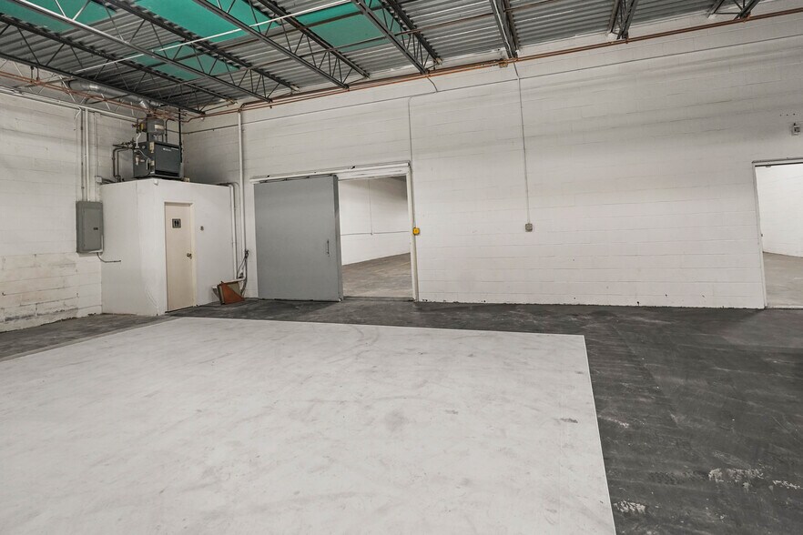 86 Lincoln St, Brighton, MA à louer - Photo intérieure - Image 3 de 10