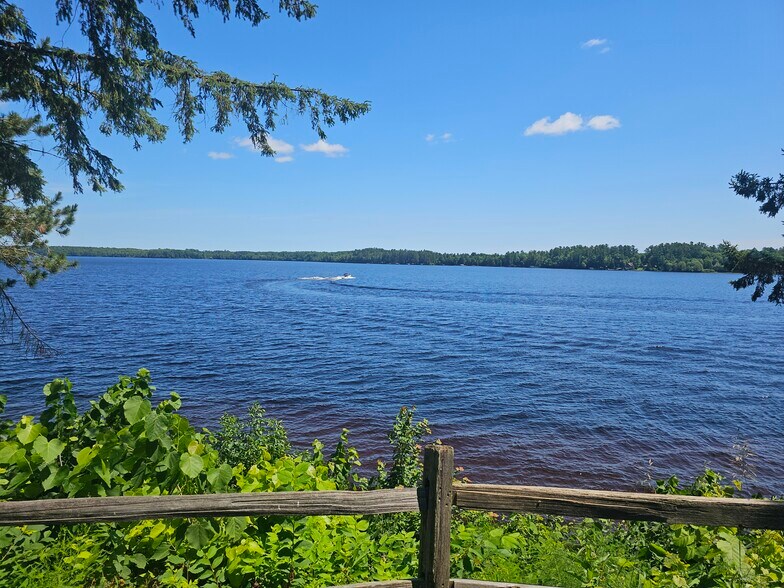 W770 Loons Nest Ln, Park Falls, WI à vendre - Photo du bâtiment - Image 2 de 52