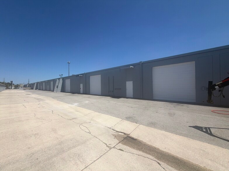 3500 Aloma Ave, Winter Park, FL for lease - Primary Photo - Image 1 of 4