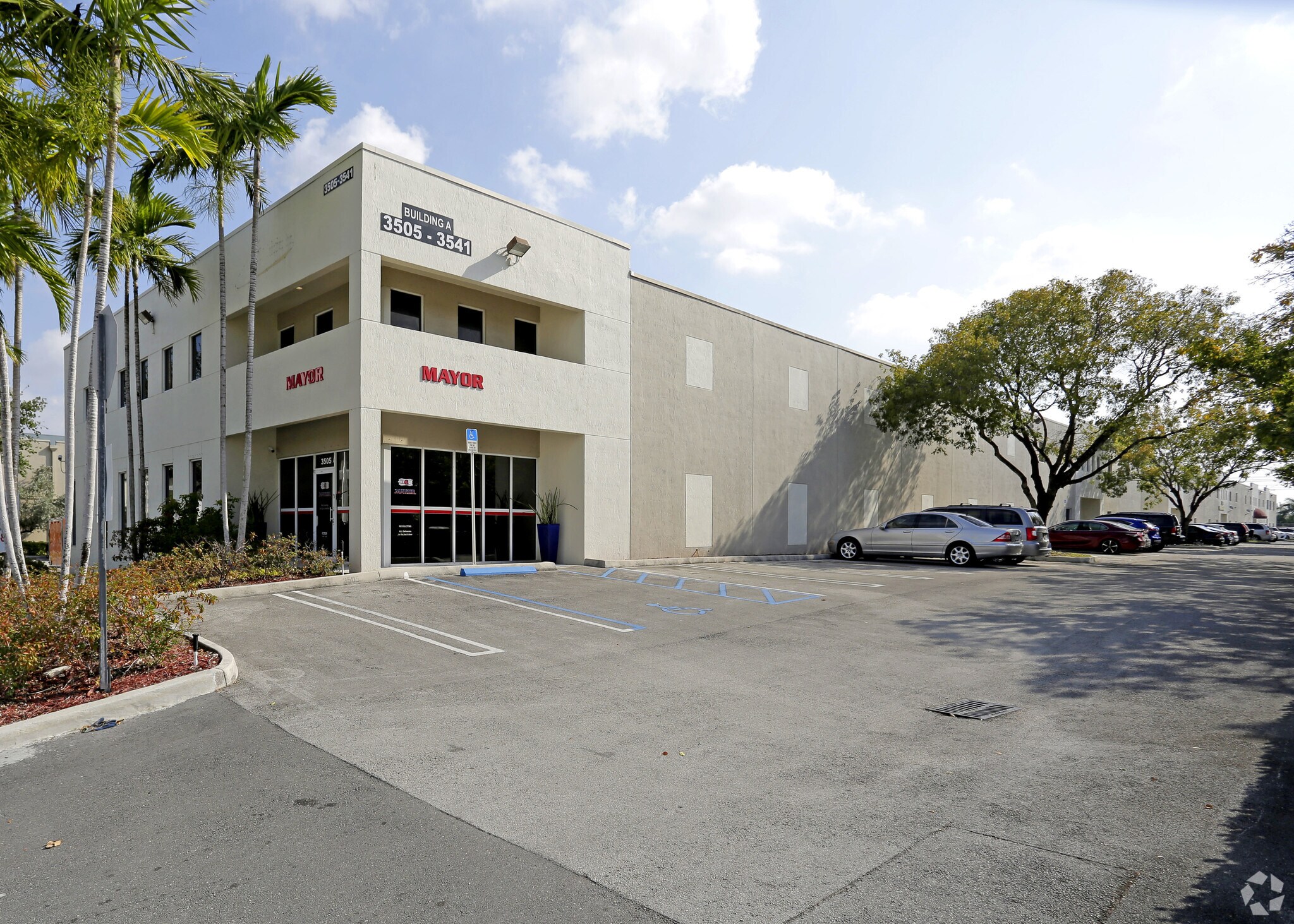 3505-3591 NW 82nd Ave, Doral, FL for lease Primary Photo- Image 1 of 18