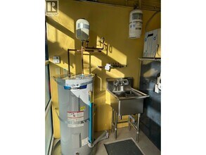 8260 Westminster Hwy, Richmond, BC à louer Photo intérieure- Image 2 de 7