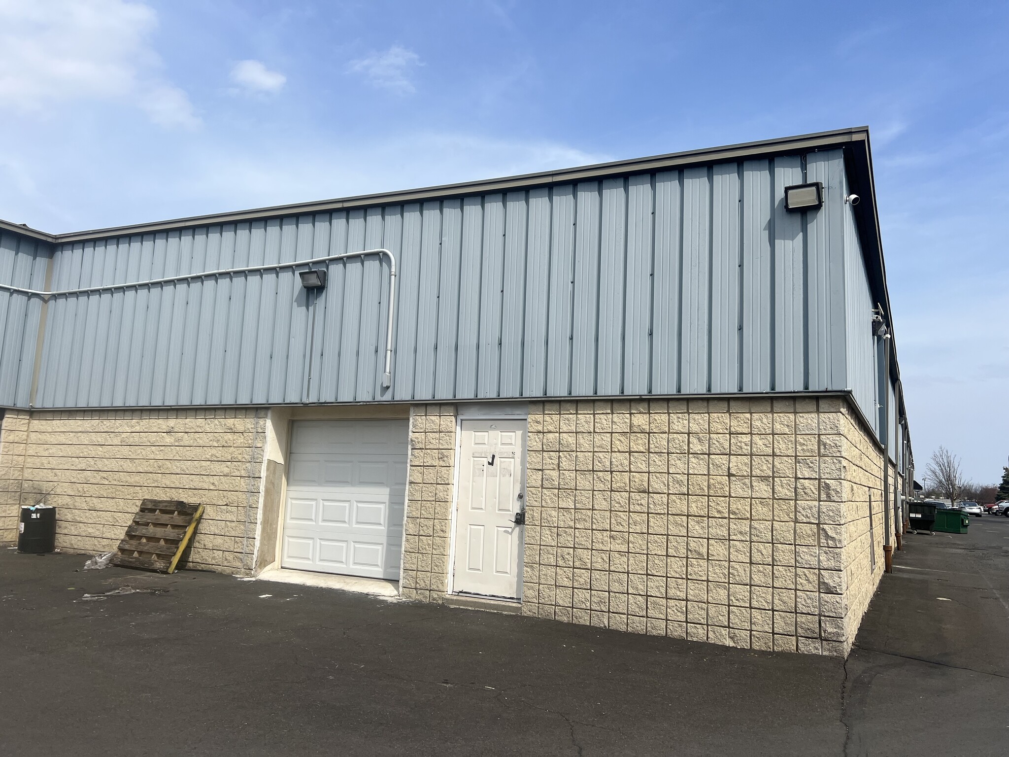 12301 McNulty Rd, Philadelphia, PA for lease Building Photo- Image 1 of 13