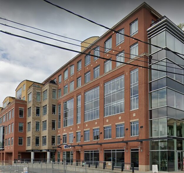 18 Division St, Saratoga Springs, NY à louer - Photo du bâtiment - Image 2 de 7