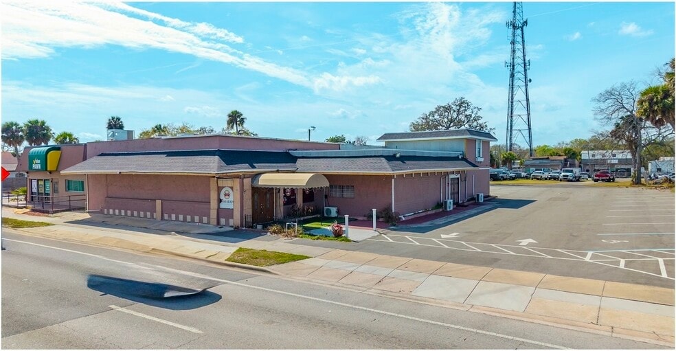 144 Ridgewood Ave, Daytona Beach, FL for sale - Building Photo - Image 1 of 11