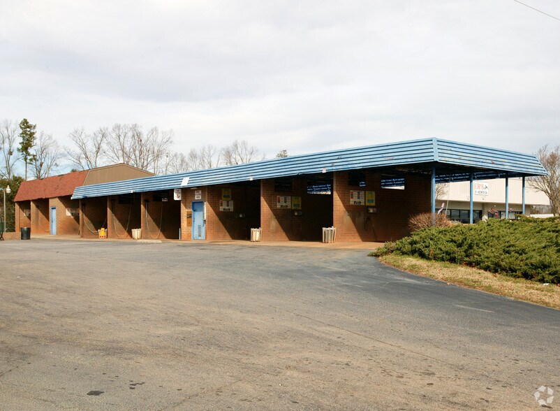 207 E Butler Rd, Mauldin, SC à vendre - Photo du bâtiment - Image 2 de 3
