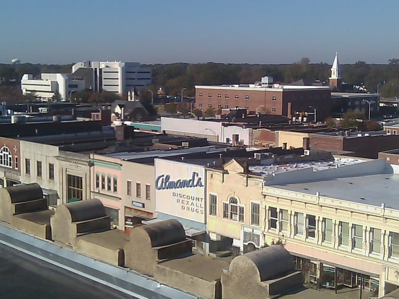 107 SE Main St, Rocky Mount, NC for lease - Building Photo - Image 2 of 4