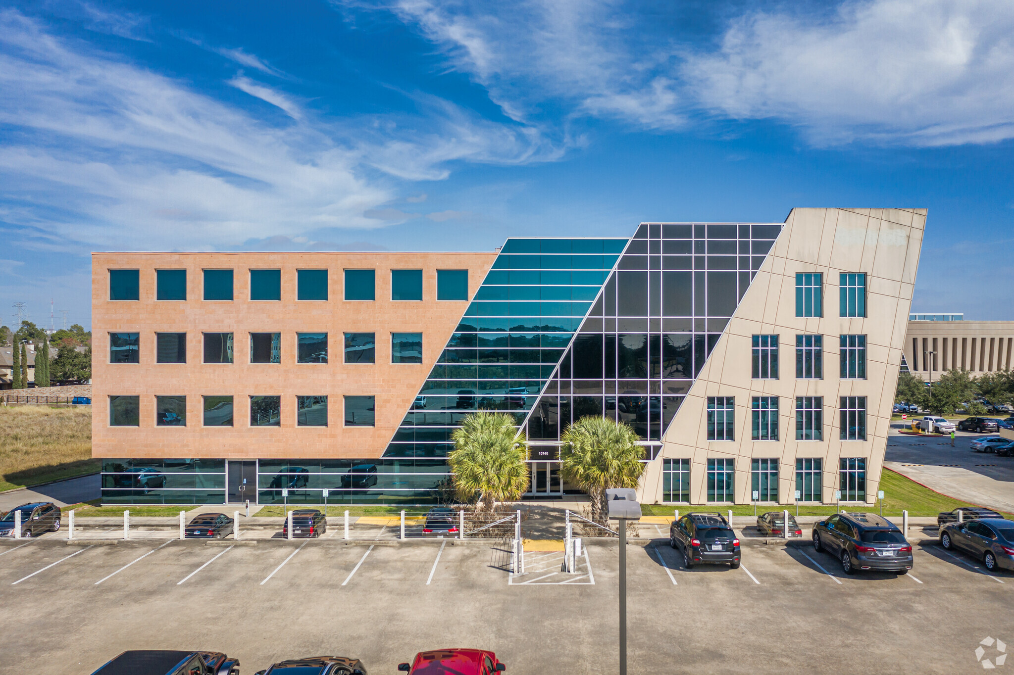 10740 N Gessner Dr, Houston, TX for lease Building Photo- Image 1 of 4