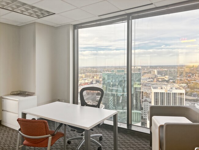 More details for 999 Waterside Dr, Norfolk, VA - Coworking for Lease