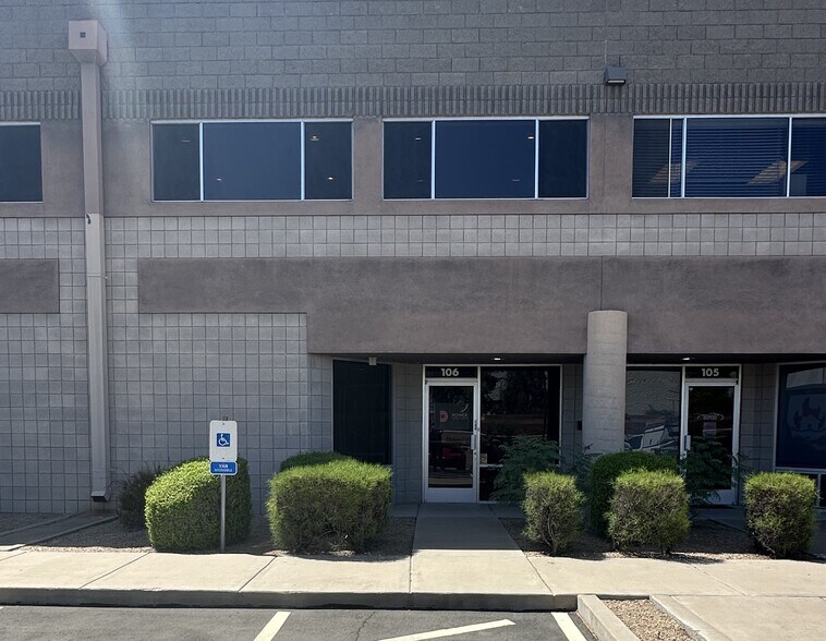 4521 E Jensen St, Mesa, AZ à louer - Photo du bâtiment - Image 2 de 13