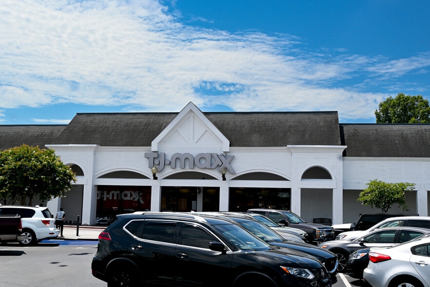 975 Airport Rd SW, Huntsville, AL à louer - Photo du bâtiment - Image 1 de 11