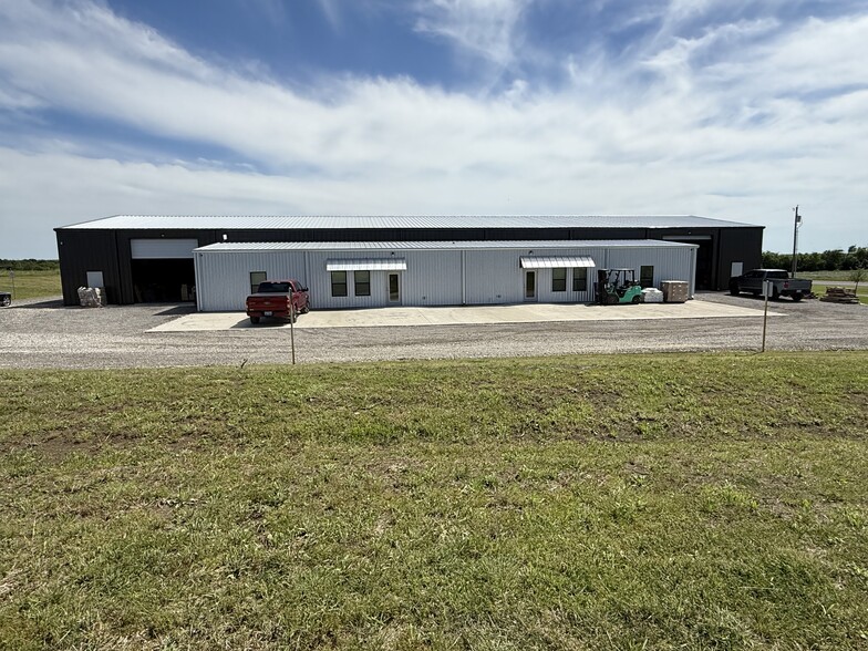 8946 N FM 1417, Denison, TX for lease - Building Photo - Image 2 of 18