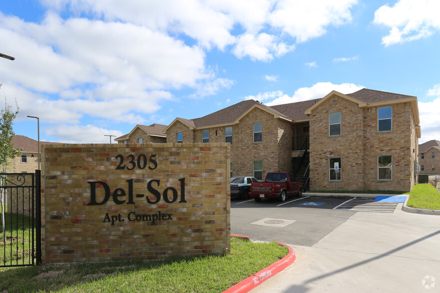 2305 W Mile 3 Rd, Mission, TX for sale - Building Photo - Image 3 of 53